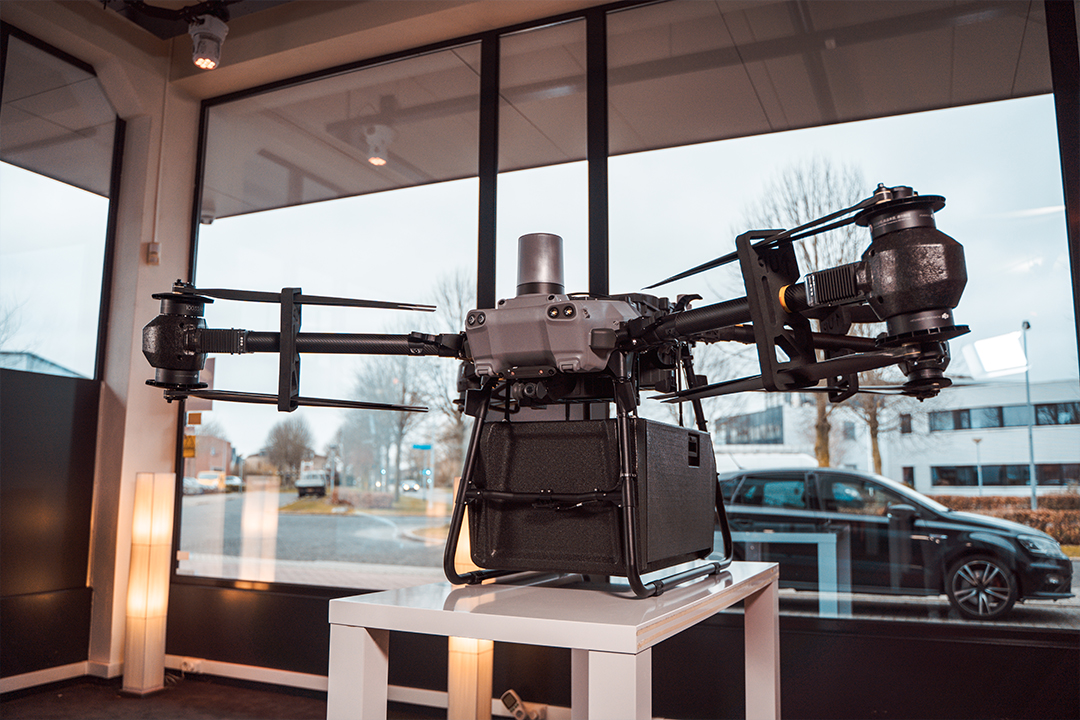 DJI FLYCART 30 cargo drone voor het eerst te zien in Europa