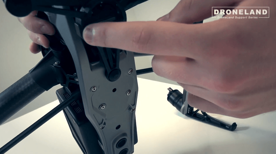 DJI Inspire 2 camera demonteren quick-release knop